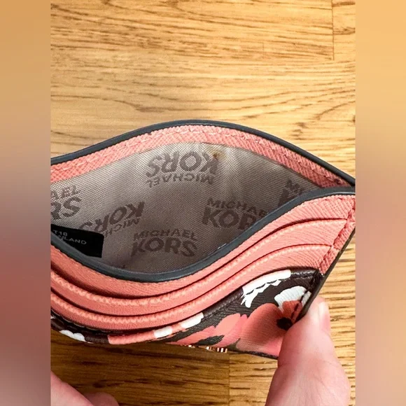 MK by Michael Kors Floral Card Holder - Picture 4 of 8